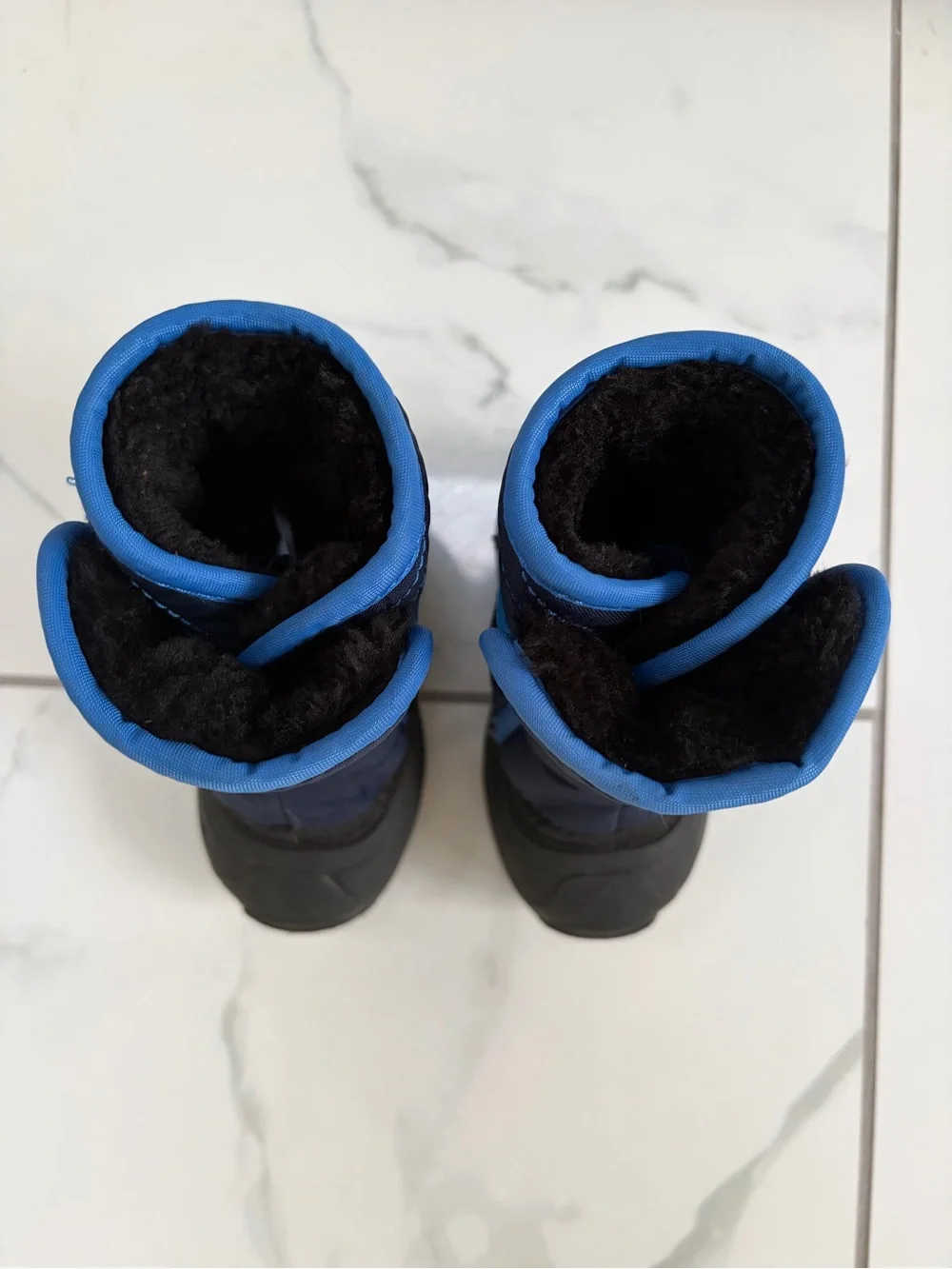 Kamik Kids Snow Boots Size 5 Blue Black Faux Fur Lined Winter Boots